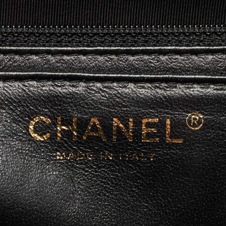 Pre Owned Chanel Black Quilted Caviar Leather Maxi Classic Single Flap Bag