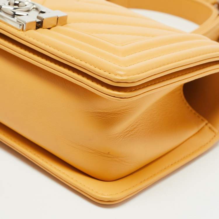 Pre Owned Chanel Yellow Chevron Leather Small Boy Flap Bag