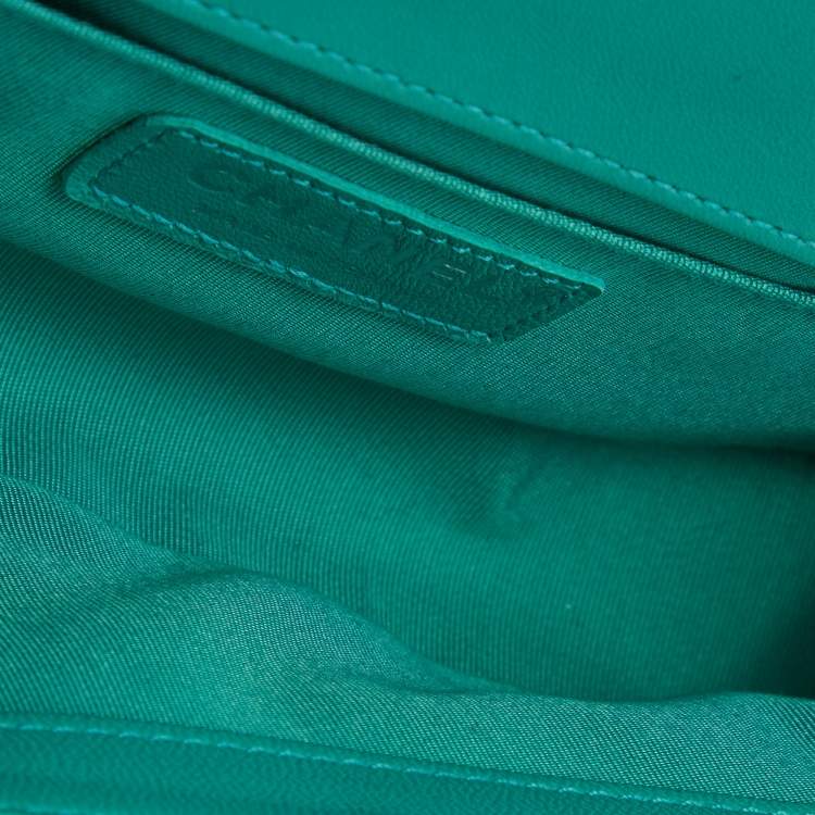 Pre Owned Chanel Green Patent Leather Small Boy Flap Bag