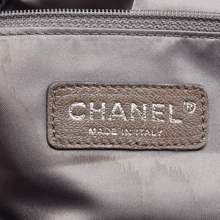 Pre Owned Chanel Black Leather and Patent Leather Large Brooklyn Patchwork Cabas Tote 