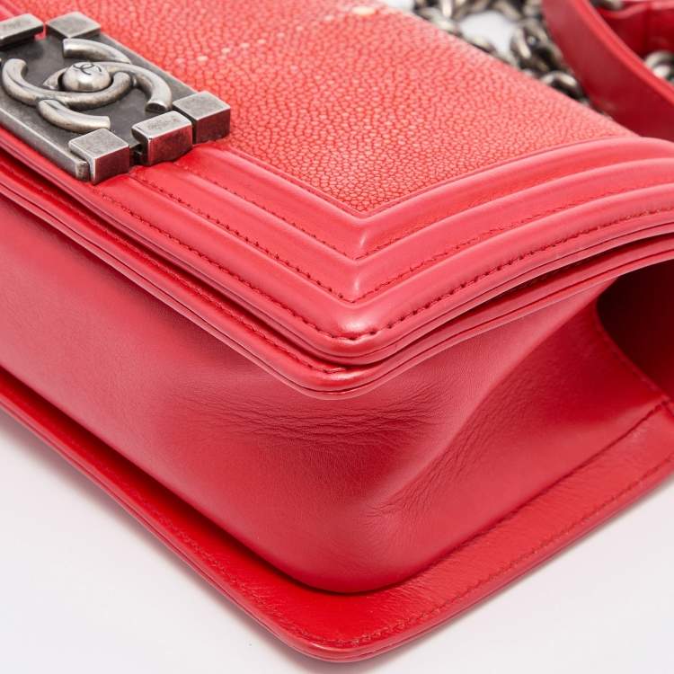 Pre Owned Chanel Red  Stingray and Leather Small Boy Flap Bag
