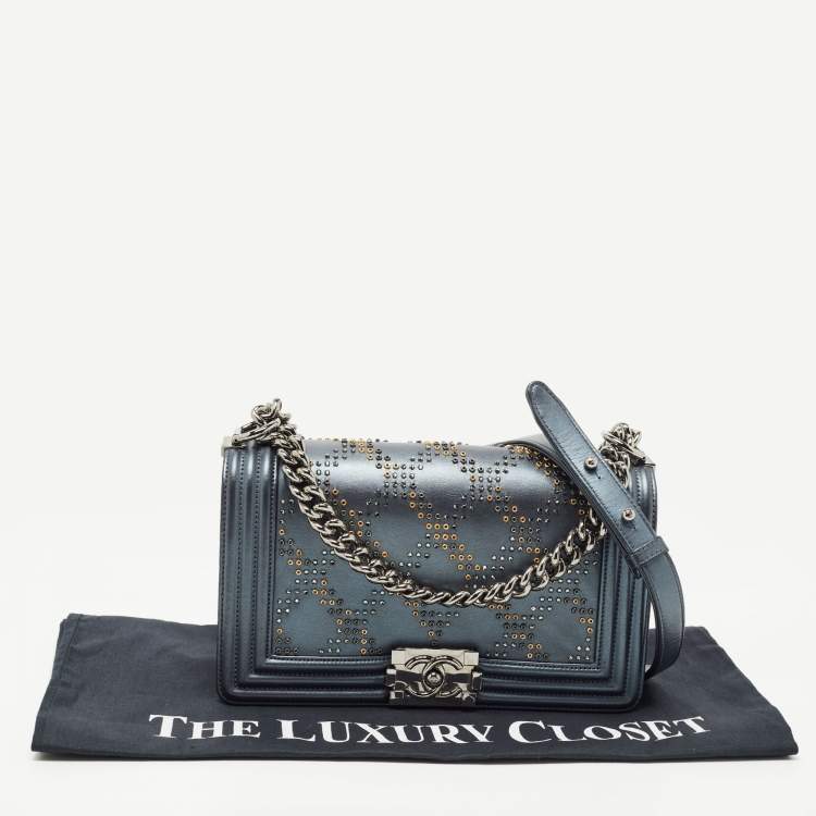Pre Owned Chanel Metallic Quilted Embellished Leather Medium Boy Bag
