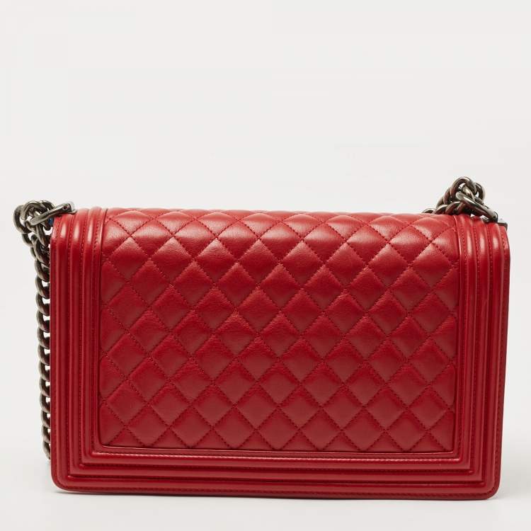 Pre Owned Chanel Red Quilted Leather New Medium Boy Shoulder Bag