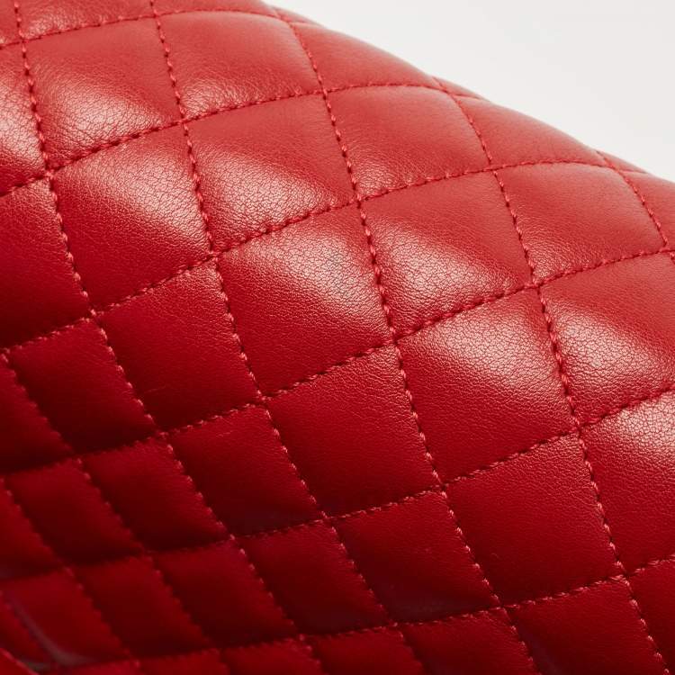 Pre Owned Chanel Red Quilted Leather New Medium Boy Shoulder Bag