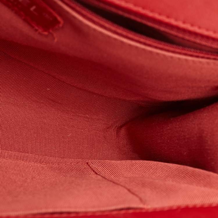Pre Owned Chanel Red Quilted Leather New Medium Boy Shoulder Bag
