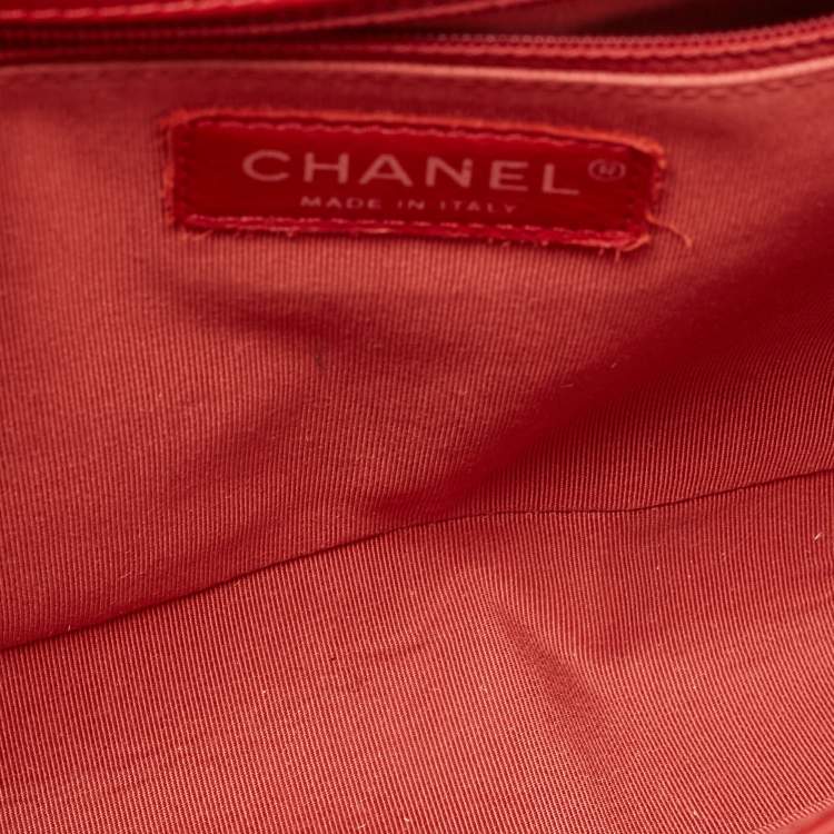 Pre Owned Chanel Red Quilted Leather New Medium Boy Shoulder Bag