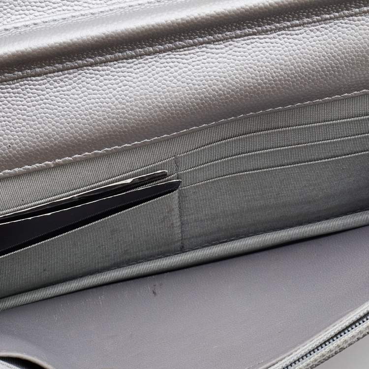 Pre Owned Chanel Silver Chevron Caviar Leather Boy Classic Wallet on Chain