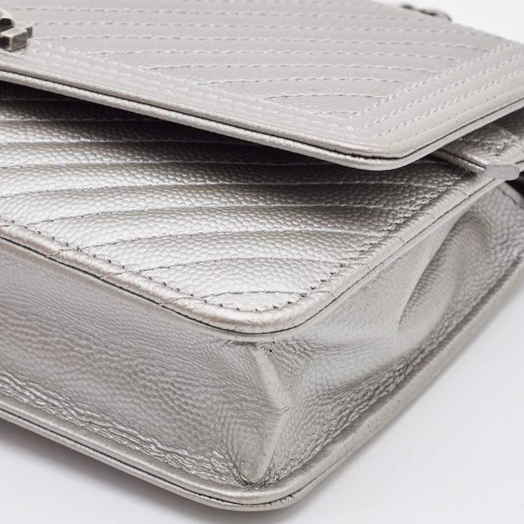 Pre Owned Chanel Silver Chevron Caviar Leather Boy Classic Wallet on Chain