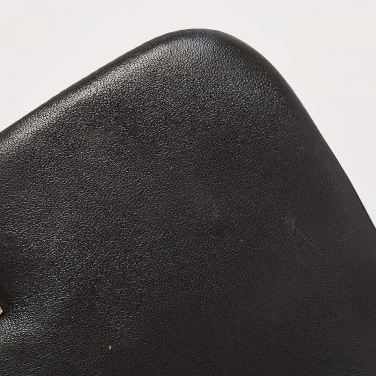 Pre Owned Chanel Black Quilted Leather Knock On Wood Top Handle Bag