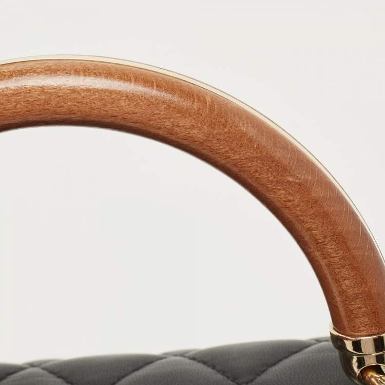 Pre Owned Chanel Black Quilted Leather Knock On Wood Top Handle Bag