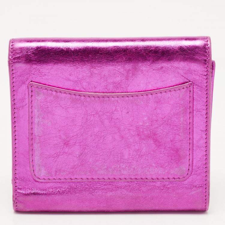 Pre Owned Chanel Metallic Pink Leather Ribbon Embossed Trifold Wallet