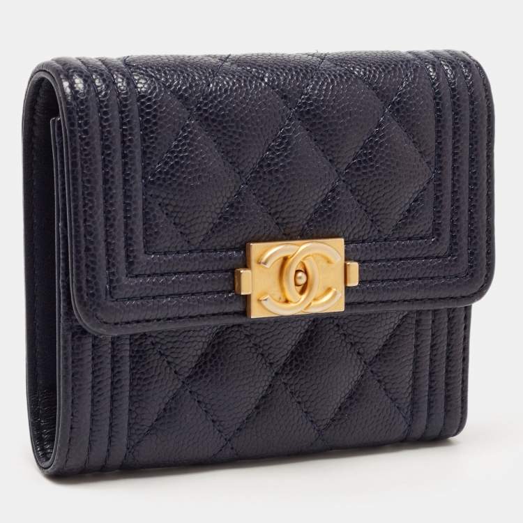 Pre Owned Chanel Blue Quilted Caviar Leather Small Boy Wallet