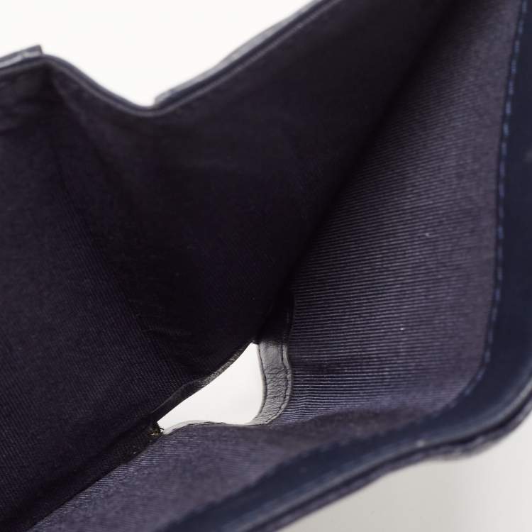 Pre Owned Chanel Blue Quilted Caviar Leather Small Boy Wallet