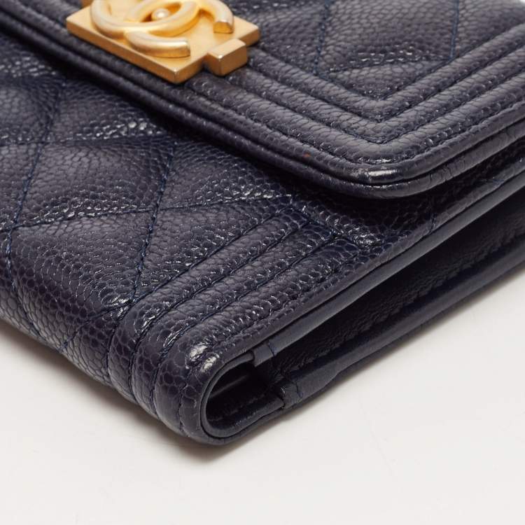Pre Owned Chanel Blue Quilted Caviar Leather Small Boy Wallet