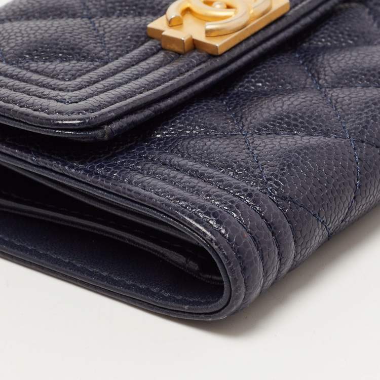 Pre Owned Chanel Blue Quilted Caviar Leather Small Boy Wallet
