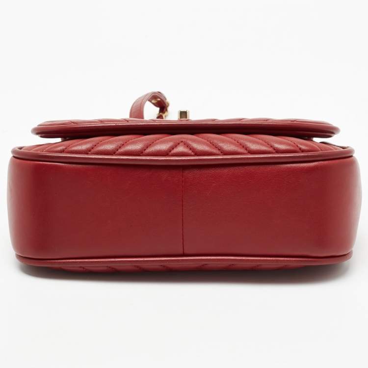Pre Owned Chanel Red Chevron Leather CC Flap Top Handle Bag