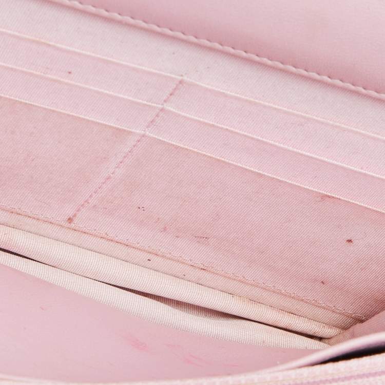 مملوكة مسبقًا Chanel Light Pink Leather Crystals Embellished Boy Wallet On Chain