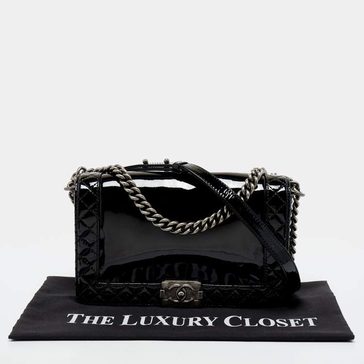 Pre Owned Chanel Black Patent Leather New Medium Reverso Boy Flap Bag