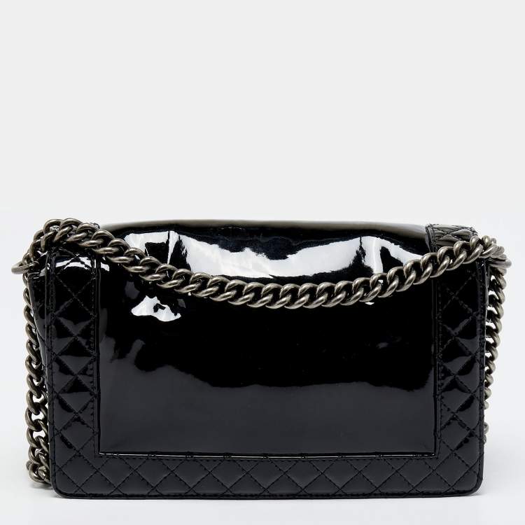 Pre Owned Chanel Black Patent Leather New Medium Reverso Boy Flap Bag