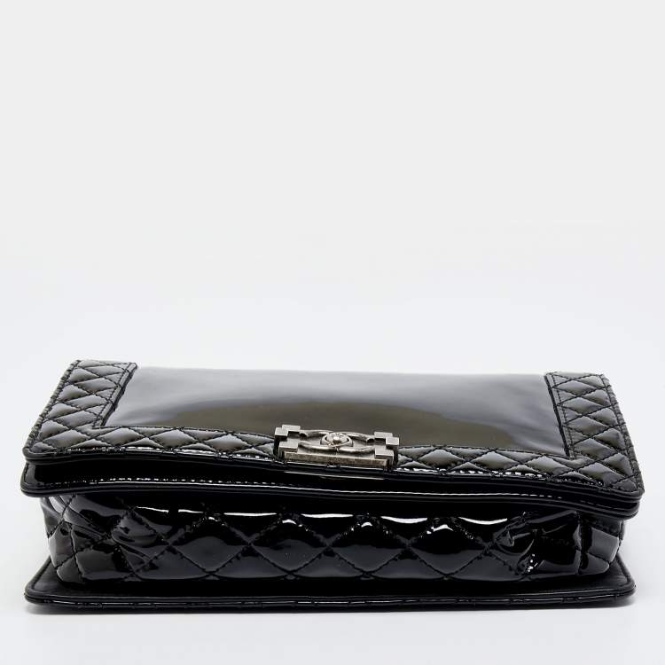 Pre Owned Chanel Black Patent Leather New Medium Reverso Boy Flap Bag