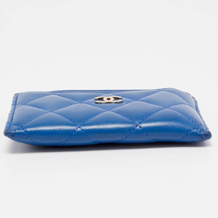 Pre Owned Chanel Blue Quilted Leather Classic Card Holder