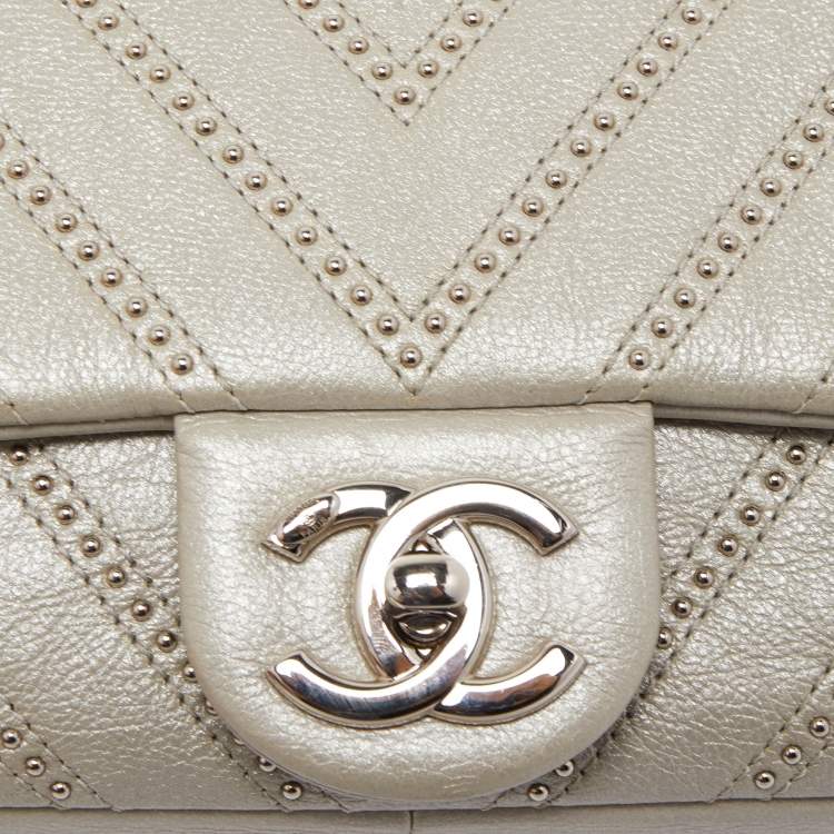 Pre Owned Chanel Metallic Grey Chevron Leather Studded Small Classic Flap Bag