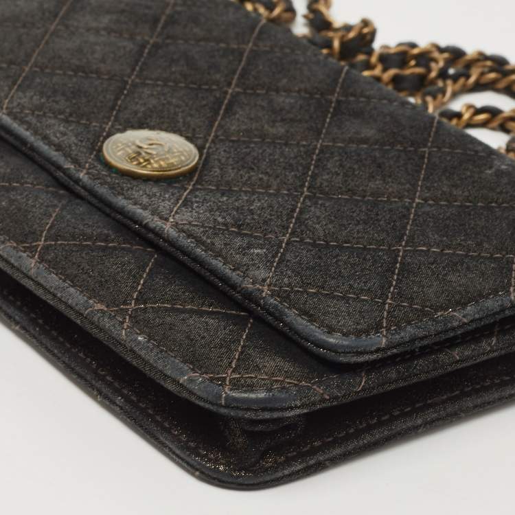 مملوكة مسبقًا Chanel Black Quilted Iridescent Leather Edimbourgh WOC Clutch Bag