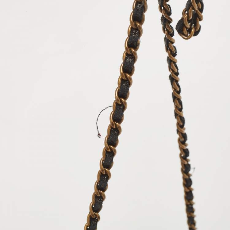 مملوكة مسبقًا Chanel Black Quilted Iridescent Leather Edimbourgh WOC Clutch Bag