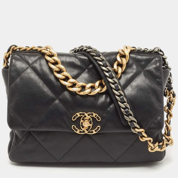 Chanel Black Quilted Leather CC Chain Link 19 Flap Bag Chanel