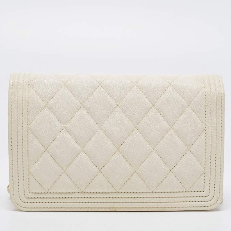 Pre Owned Chanel White Quilted Leather Boy WOC Bag
