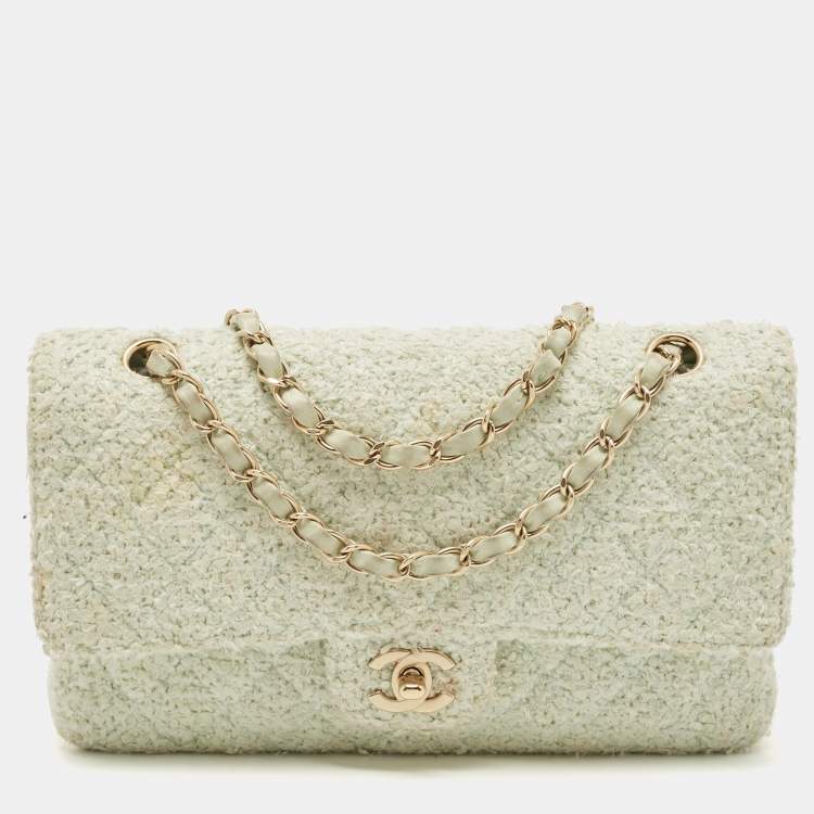 Chanel Green tweed flap bag - Still in fashion