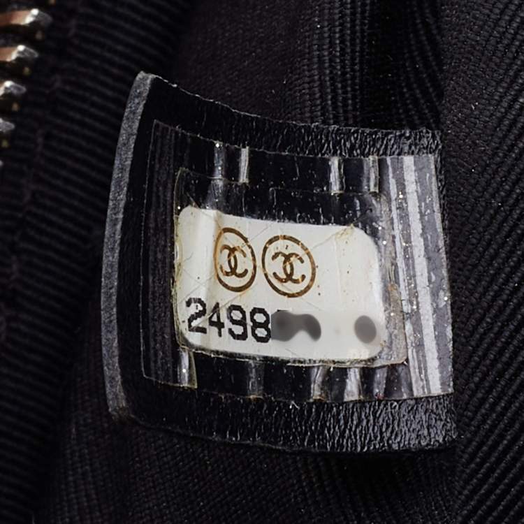 Pre Owned Chanel Black Chevron Patent and Leather Space Belt Bag