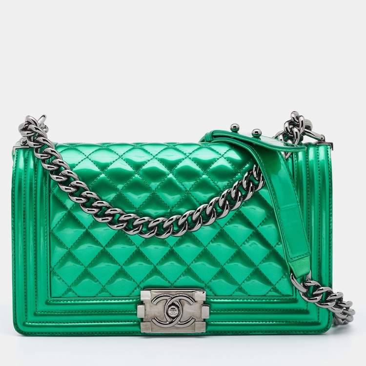 Chanel Seafoam Quilted Patent Leather Medium Classic Double Flap Bag Green  ref.632618 - Joli Closet