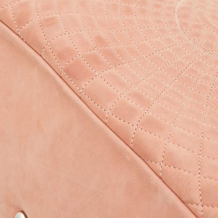 Pre Owned Chanel Light Pink Quilted Iridescent Leather Large Sea Hit Tote