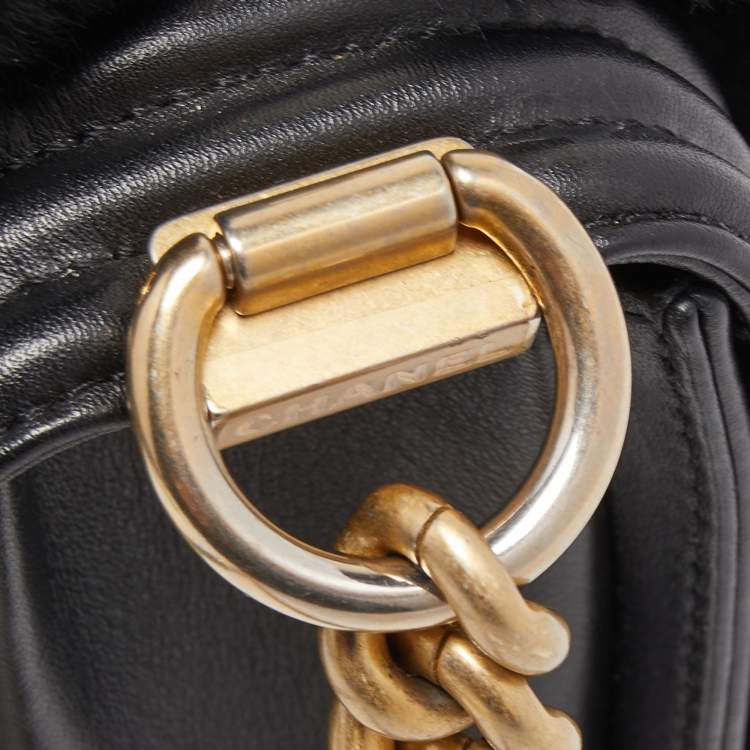 Pre Owned Chanel Black Leather and Rabbit Fur Small Boy Flap Bag