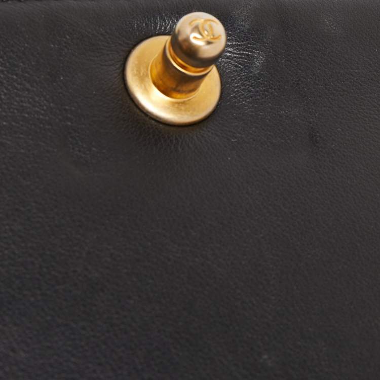 Pre Owned Chanel Black Leather and Rabbit Fur Small Boy Flap Bag