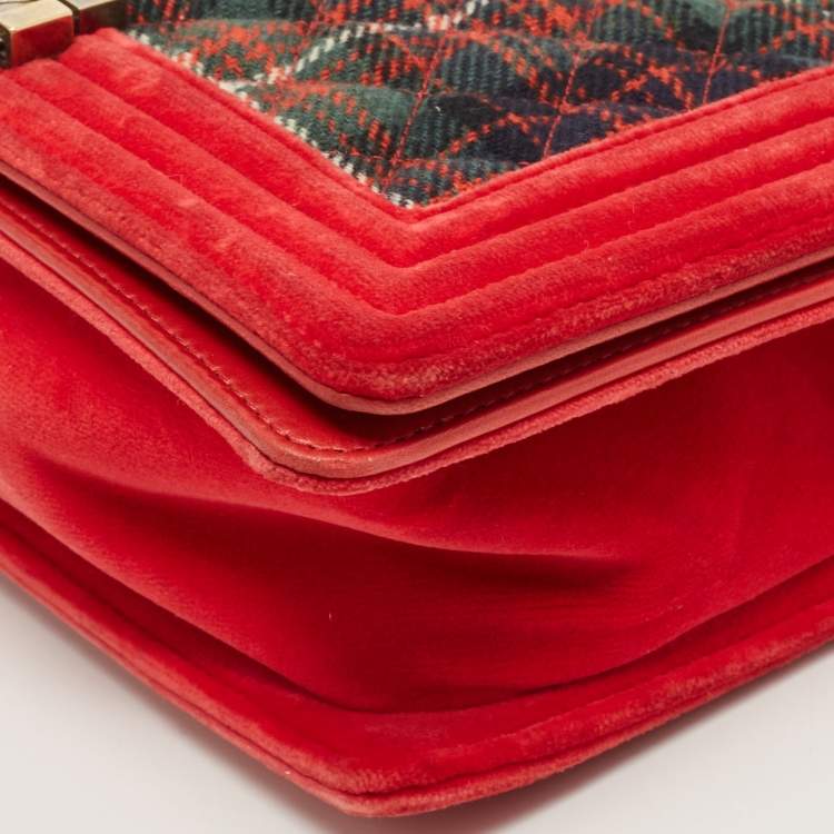 Pre Owned Chanel Red/Green Quilted Tweed and Velvet Medium Boy Flap Bag