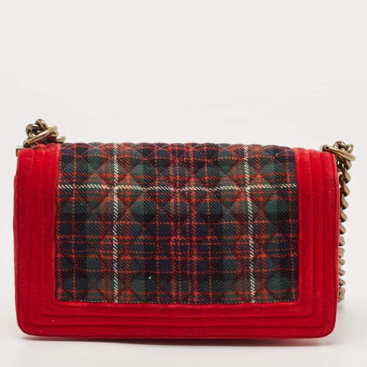 Pre Owned Chanel Red/Green Quilted Tweed and Velvet Medium Boy Flap Bag