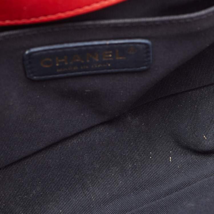 Pre Owned Chanel Red/Green Quilted Tweed and Velvet Medium Boy Flap Bag