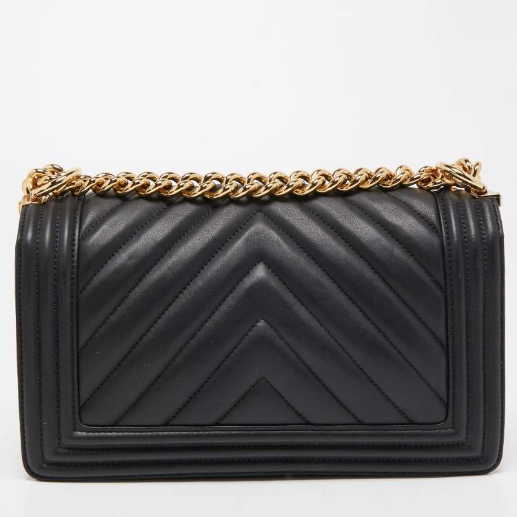 Pre Owned Chanel Black Chevron Leather Medium Boy Flap Bag