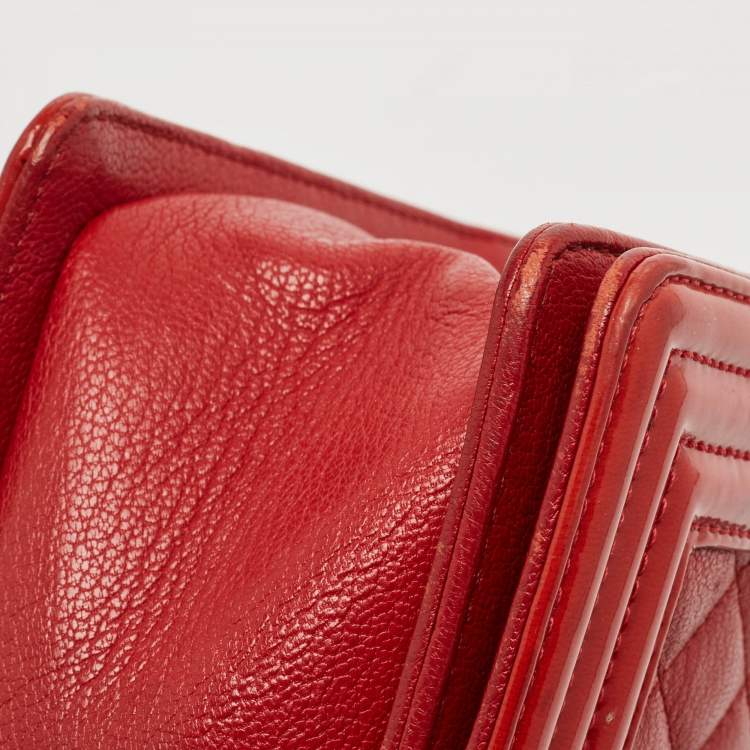 Pre Owned Chanel Red Quilted Leather and Patent Medium Boy Flap Bag
