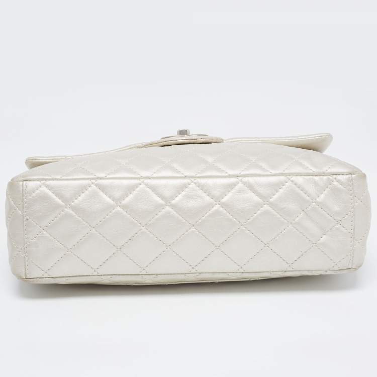 Pre Owned Chanel Metallic Grey Quilted Leather Maxi Classic Single Flap Bag