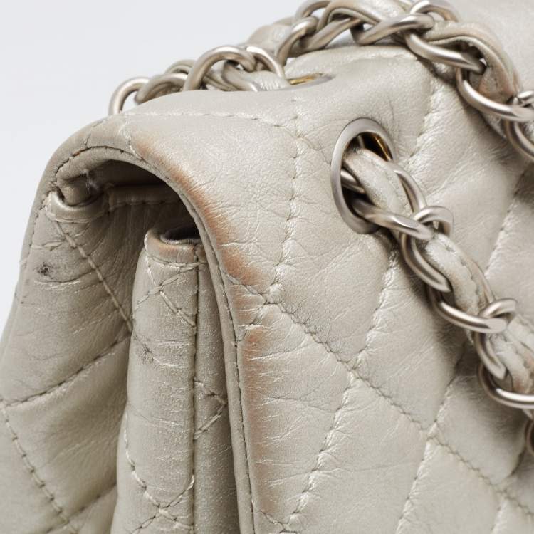 Pre Owned Chanel Metallic Grey Quilted Leather Maxi Classic Single Flap Bag