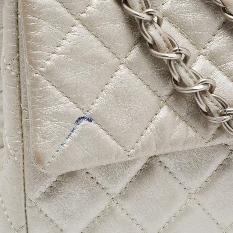 Pre Owned Chanel Metallic Grey Quilted Leather Maxi Classic Single Flap Bag