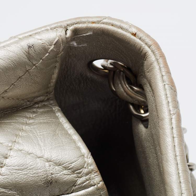 Pre Owned Chanel Metallic Grey Quilted Leather Maxi Classic Single Flap Bag