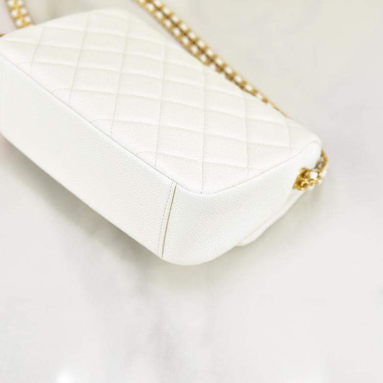 Pre Owned Chanel White Mini Quilted Caviar Single Flap Bag Shoulder Bag