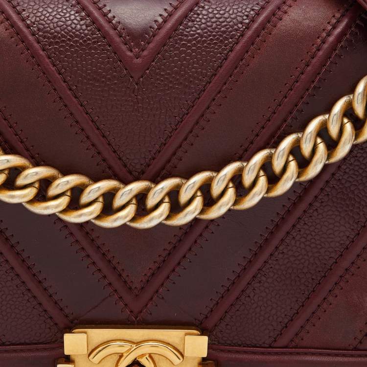 Pre Owned Chanel Burgundy Chevron Caviar and Leather Medium Boy Flap Bag