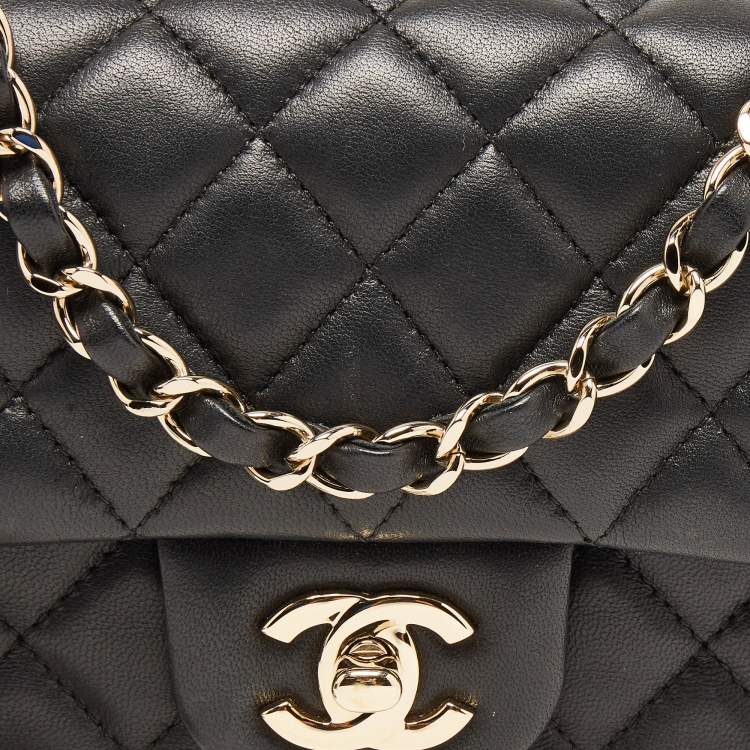 Pre Owned Chanel Black Quilted Leather New Mini Classic Flap Bag