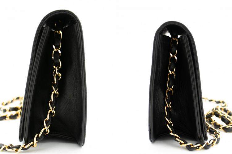 Pre Owned Chanel Black Leather Classic Flap Bag