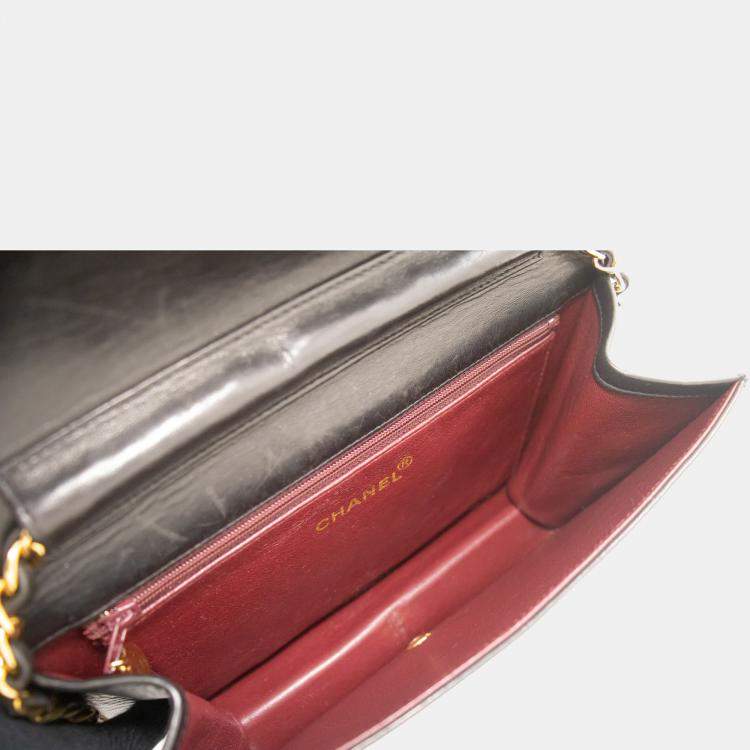 Pre Owned Chanel Black Leather Classic Flap Bag